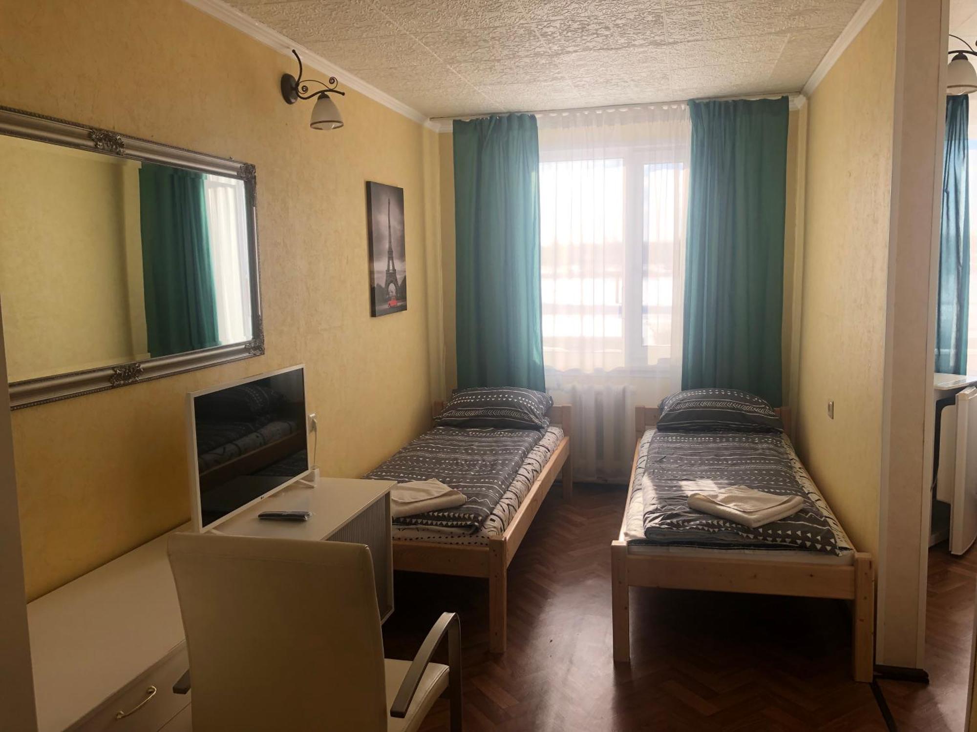 Riverside Motel Єлгава Екстер'єр фото